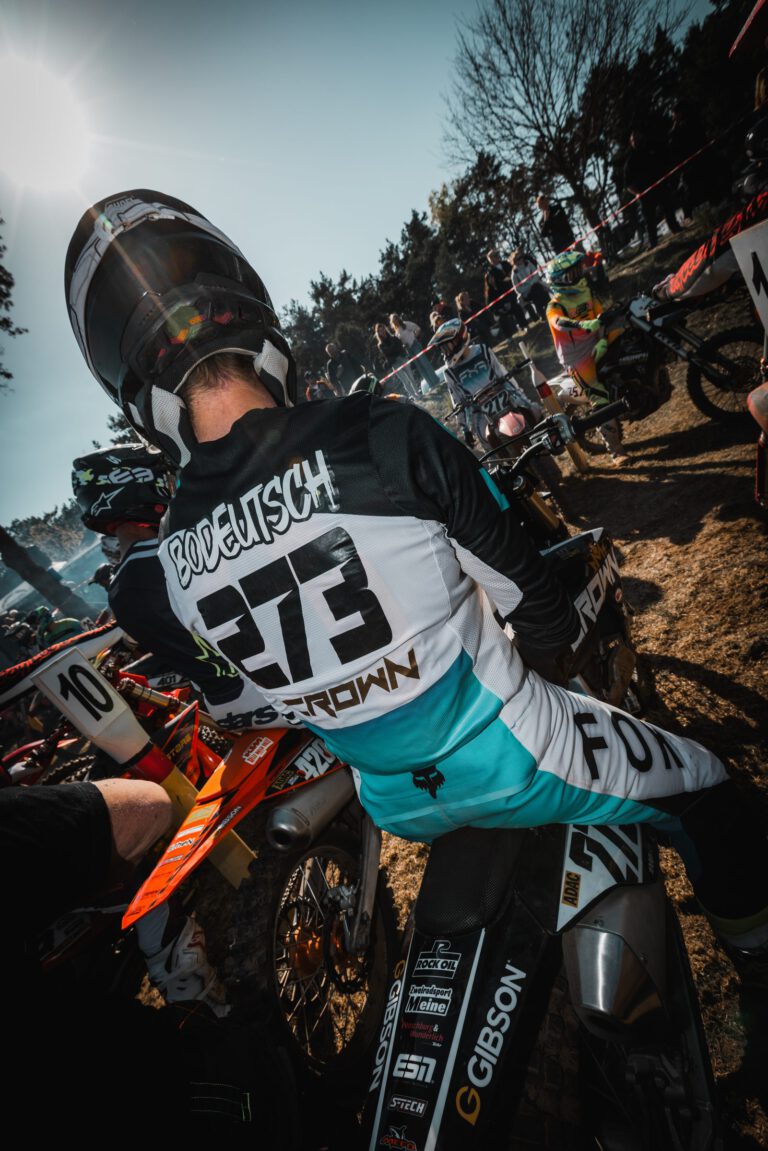 Crown-MX-Fahrer beim Altmarkpokal in Bismarck