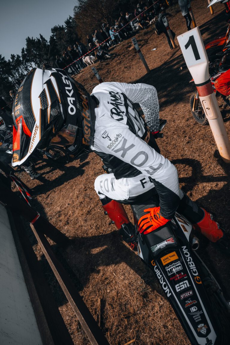 Crown-MX-Fahrer beim Altmarkpokal in Bismarck