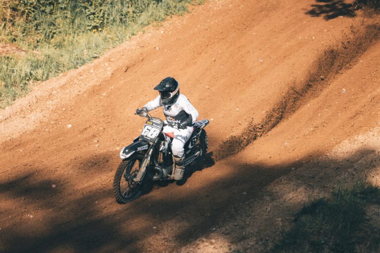 Crown-MX-Fahrer im Rennen beim ADAC NMX-Cup in Elstorf