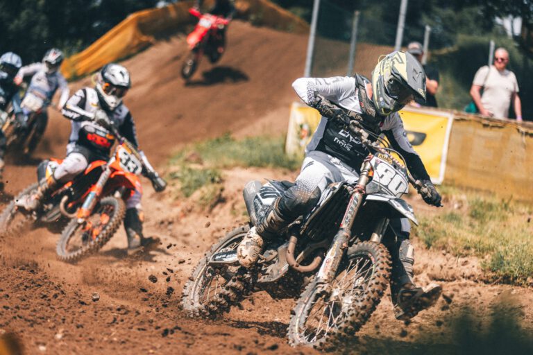 Crown-MX-Fahrer im Rennen beim ADAC NMX-Cup in Elstorf