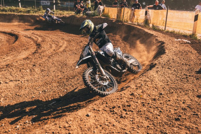 Crown-MX-Fahrer im Rennen beim ADAC NMX-Cup in Elstorf