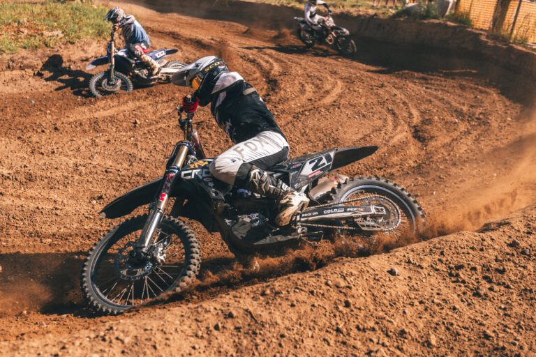 Crown-MX-Fahrer im Rennen beim ADAC NMX-Cup in Elstorf