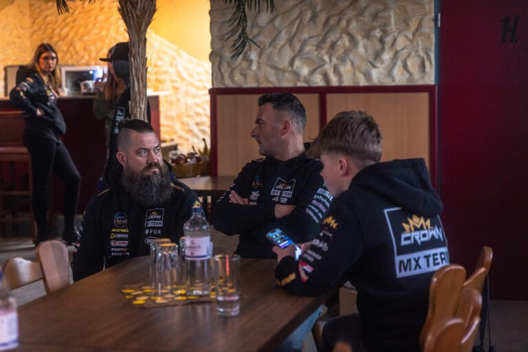 Das Crown MX Team beim Teamtag 2026